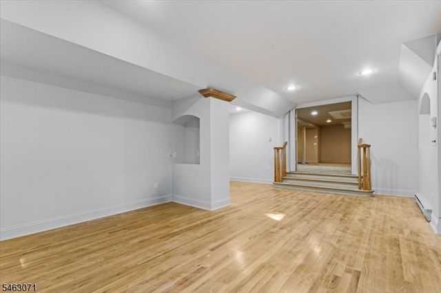 7 Banta Rd, Kinnelon Boro, NJ 07405
