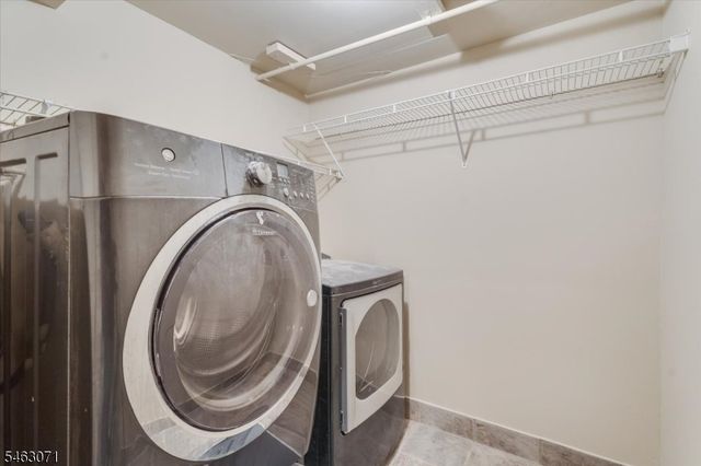 7 Banta Rd, Kinnelon Boro, NJ 07405