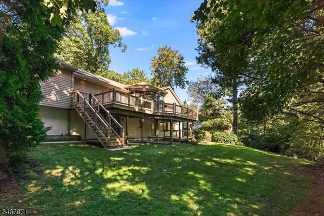 7 Banta Rd, Kinnelon Boro, NJ 07405