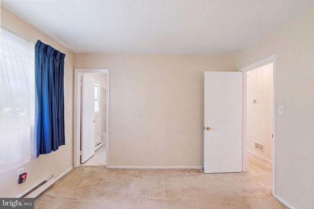 13242 KURTZ RD, Woodbridge, VA 22193