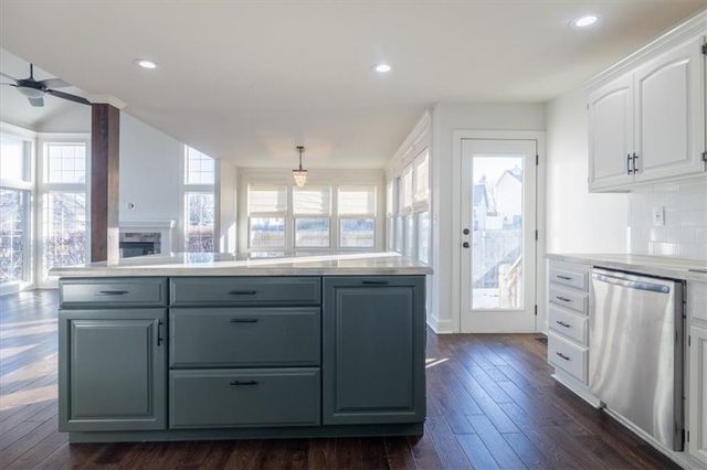 18002 Rollins Drive, Smithville, MO 64089