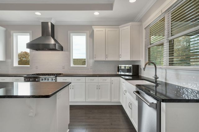 7407 Pond View, Harrison, TN 37341
