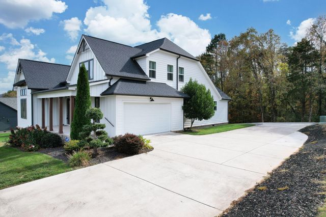 7407 Pond View, Harrison, TN 37341