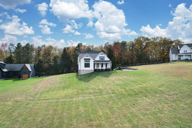 7407 Pond View, Harrison, TN 37341