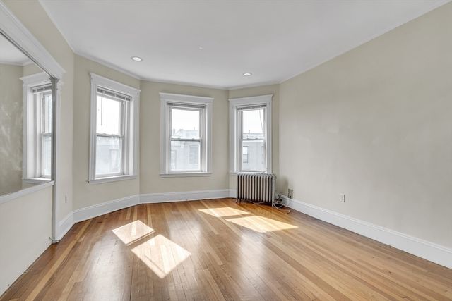 41 Orkney Rd 3, Boston, MA 02135