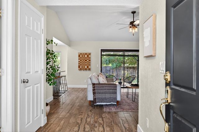 2869 Canterbury Cir, El Dorado Hills, CA 95762