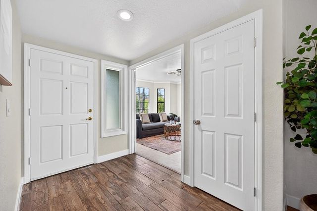 2869 Canterbury Cir, El Dorado Hills, CA 95762