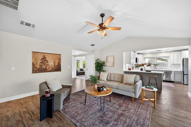 2869 Canterbury Cir, El Dorado Hills, CA 95762