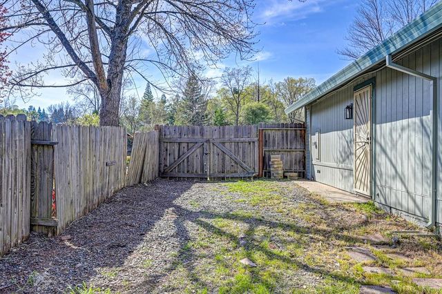 2869 Canterbury Cir, El Dorado Hills, CA 95762