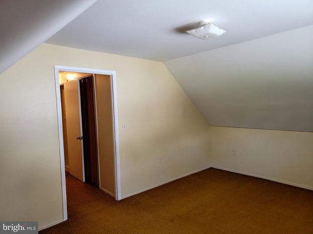 7 JUNEWOOD DR, Levittown, PA 19055