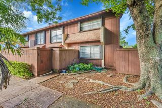 11500 SW 64th St H, Miami, FL 33173