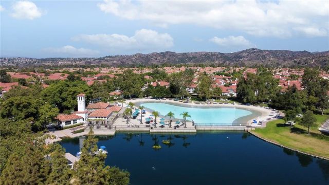 48 Calle Del Norte, Rancho Santa Margarita, CA 92688