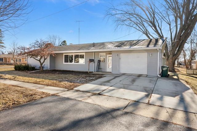 309 W School Street, Plano, IL 60545