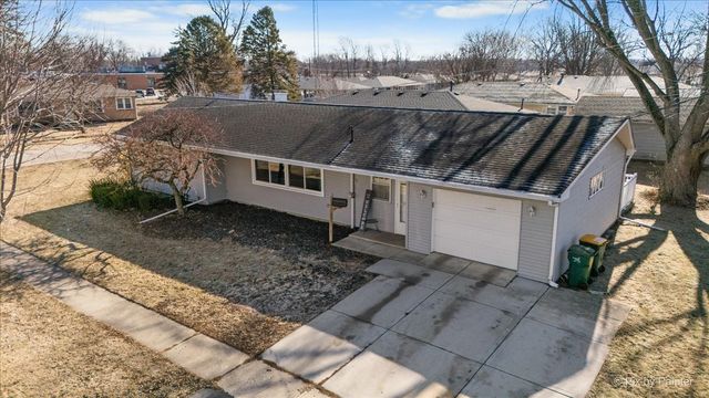 309 W School Street, Plano, IL 60545