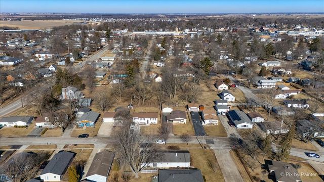 309 W School Street, Plano, IL 60545