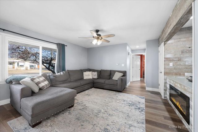 309 W School Street, Plano, IL 60545