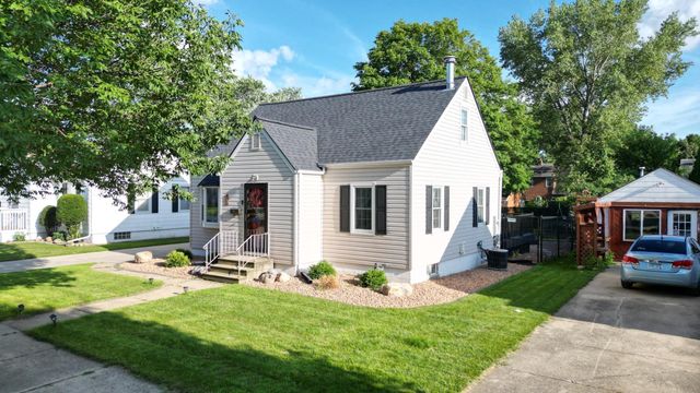 607 13th Avenue SW, Austin, MN 55912