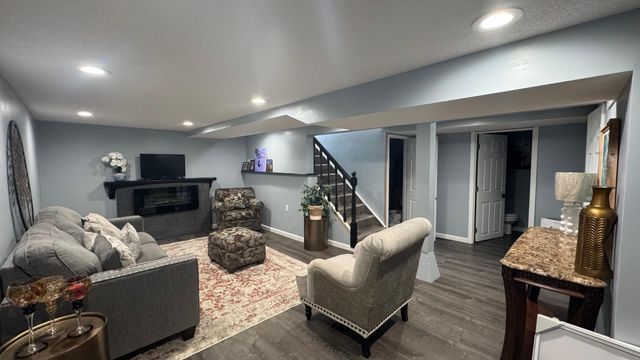 607 13th Avenue SW, Austin, MN 55912