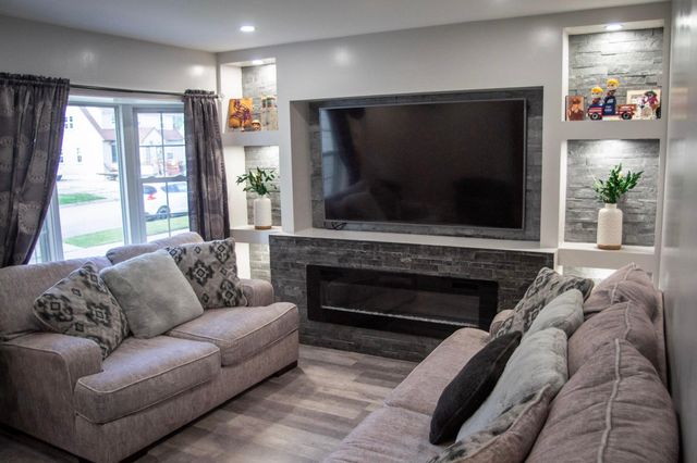 607 13th Avenue SW, Austin, MN 55912