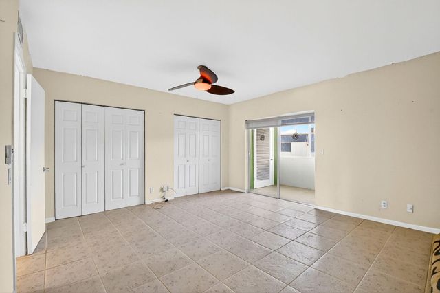 2880 Lake Osborne Drive 210, Lake Worth Beach, FL 33461