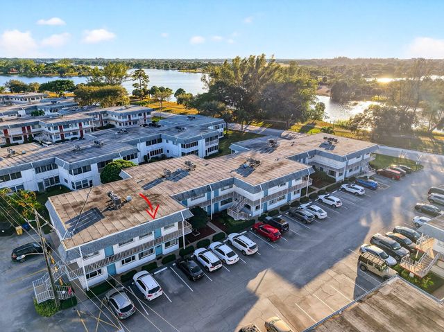 2880 Lake Osborne Drive 210, Lake Worth Beach, FL 33461