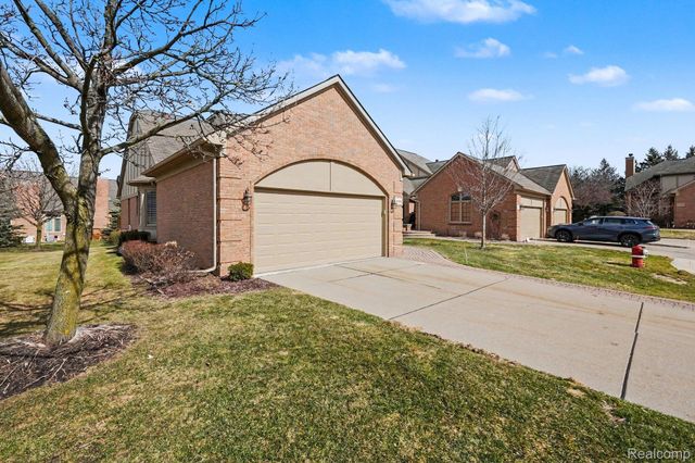 54568 Marissa Court, Shelby Charter Township, MI 48316