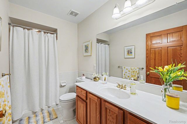 54568 Marissa Court, Shelby Charter Township, MI 48316