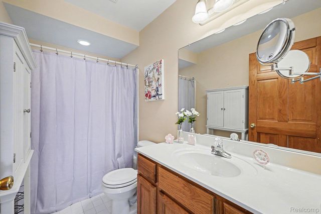 54568 Marissa Court, Shelby Charter Township, MI 48316