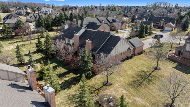 54568 Marissa Court, Shelby Charter Township, MI 48316