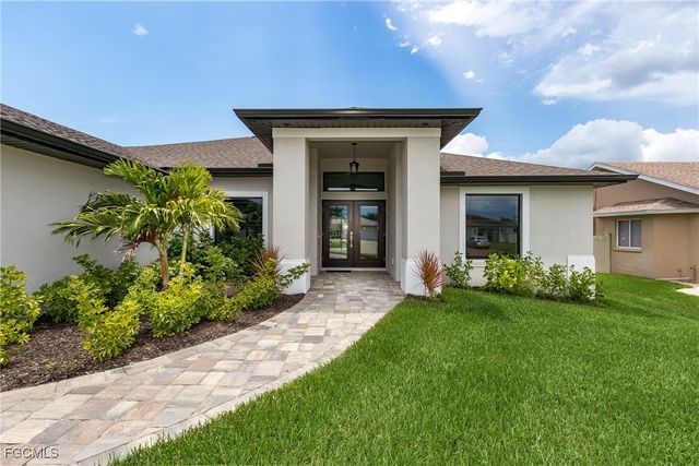 346 SW 28th PL, Cape Coral, FL 33991