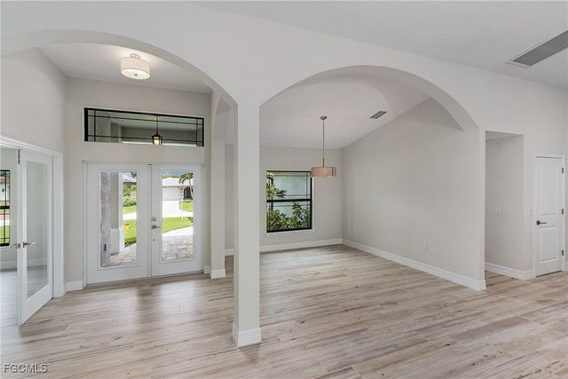 346 SW 28th PL, Cape Coral, FL 33991