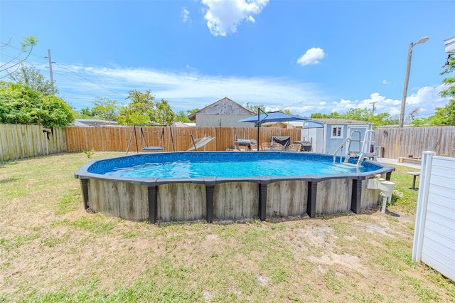 10904 N 15TH STREET, Tampa, FL 33612