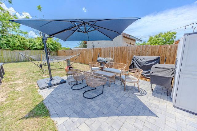 10904 N 15TH STREET, Tampa, FL 33612