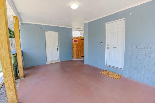 10904 N 15TH STREET, Tampa, FL 33612