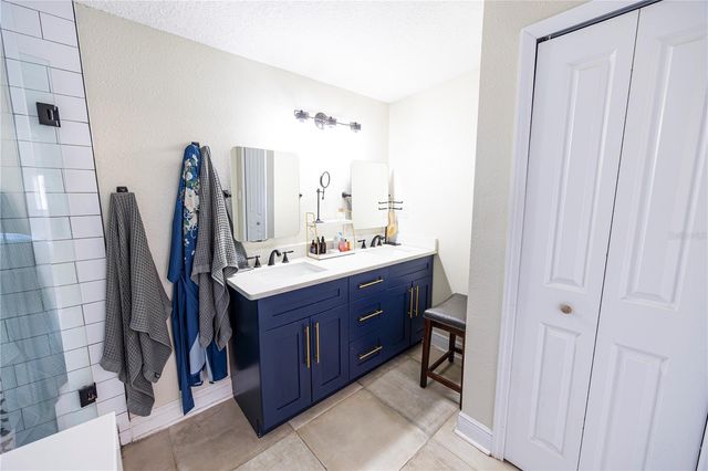 10904 N 15TH STREET, Tampa, FL 33612