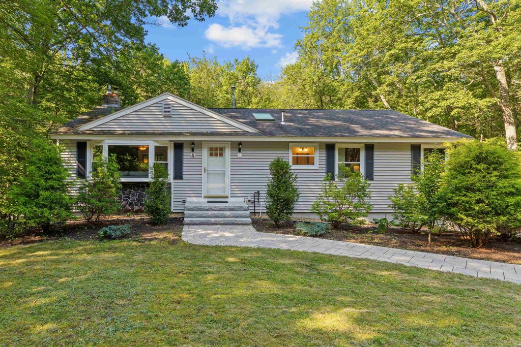 4 Pine Ridge Road, Windham, NH 03087