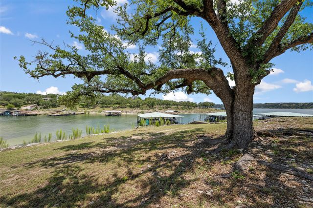 906 Moonlight Bay DR, Spicewood, TX 78669