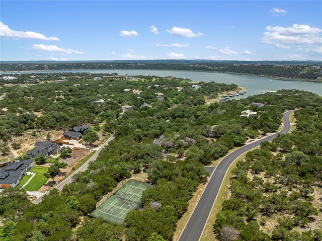 906 Moonlight Bay DR, Spicewood, TX 78669