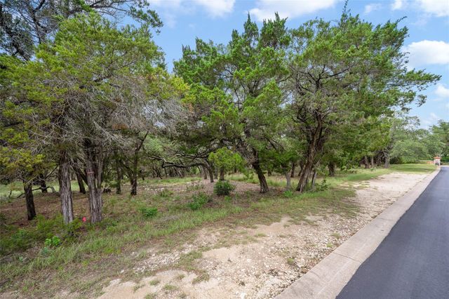 906 Moonlight Bay DR, Spicewood, TX 78669