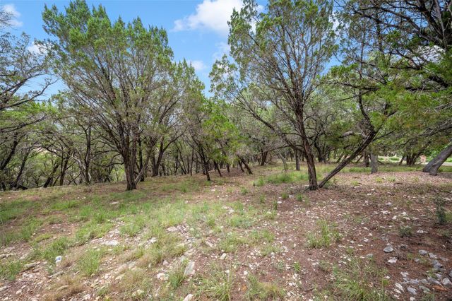 906 Moonlight Bay DR, Spicewood, TX 78669