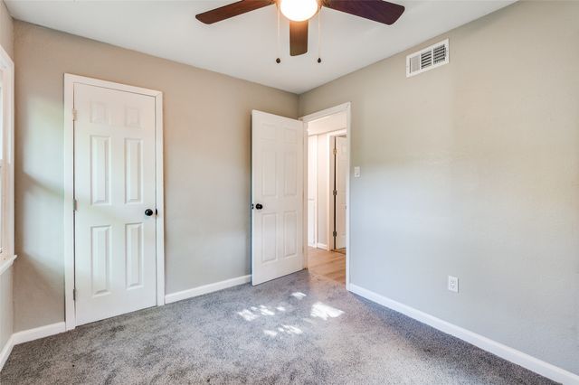 6632 Avalon Drive, Watauga, TX 76148