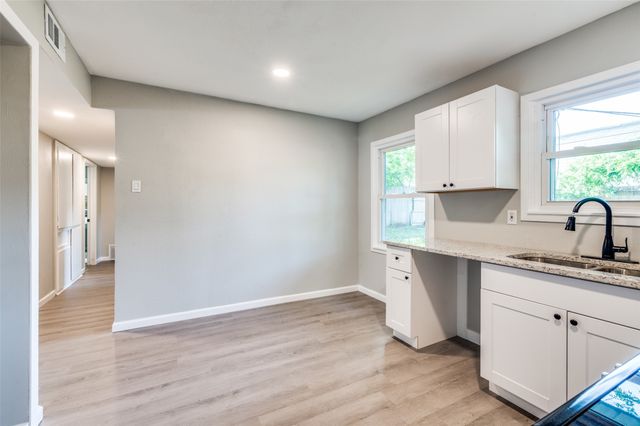 6632 Avalon Drive, Watauga, TX 76148