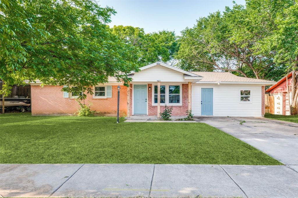 6632 Avalon Drive, Watauga, TX 76148