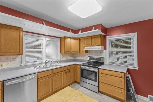 101 Village Green, Burlington, VT 05408