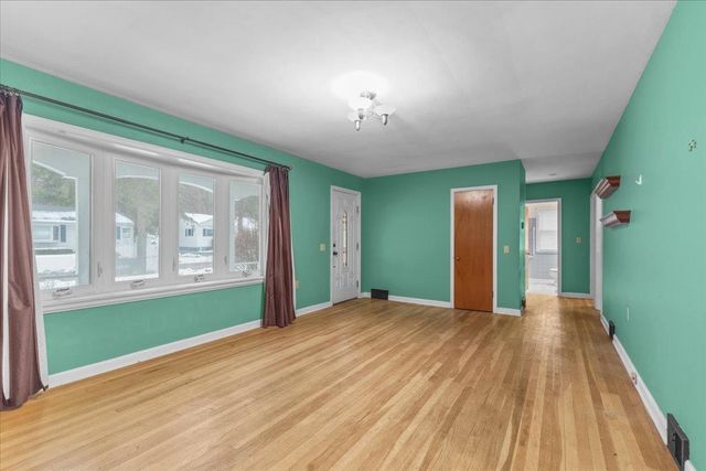 101 Village Green, Burlington, VT 05408