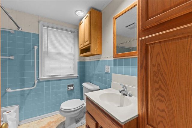 101 Village Green, Burlington, VT 05408