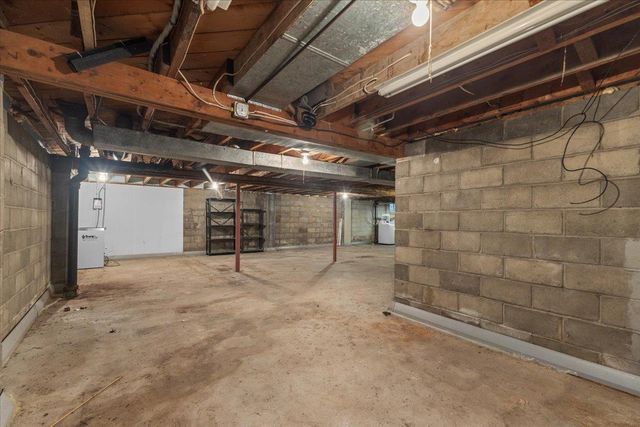 101 Village Green, Burlington, VT 05408