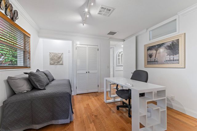 460 Sunrise Way, Juno Beach, FL 33408