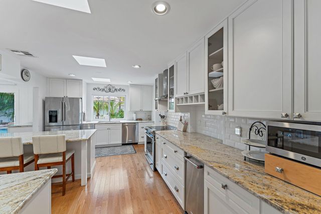 460 Sunrise Way, Juno Beach, FL 33408