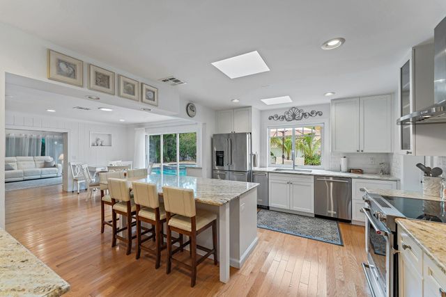 460 Sunrise Way, Juno Beach, FL 33408